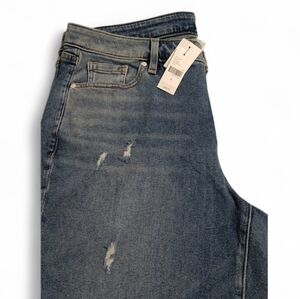 Lane Bryant Girlfriend Crop Mid Rise, Distressed Jeans Size 16